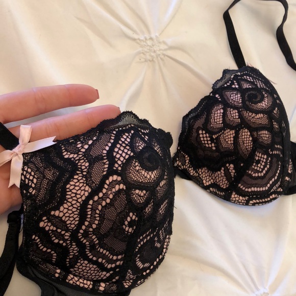 Betsey Johnson Bra 32C - Picture 3 of 3